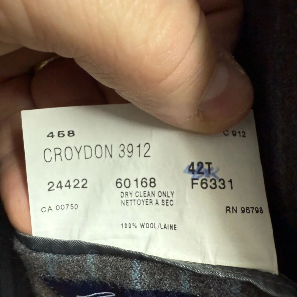 Elegant Charcoal Pinstripe Men's Blazer - Picture 4 of 4